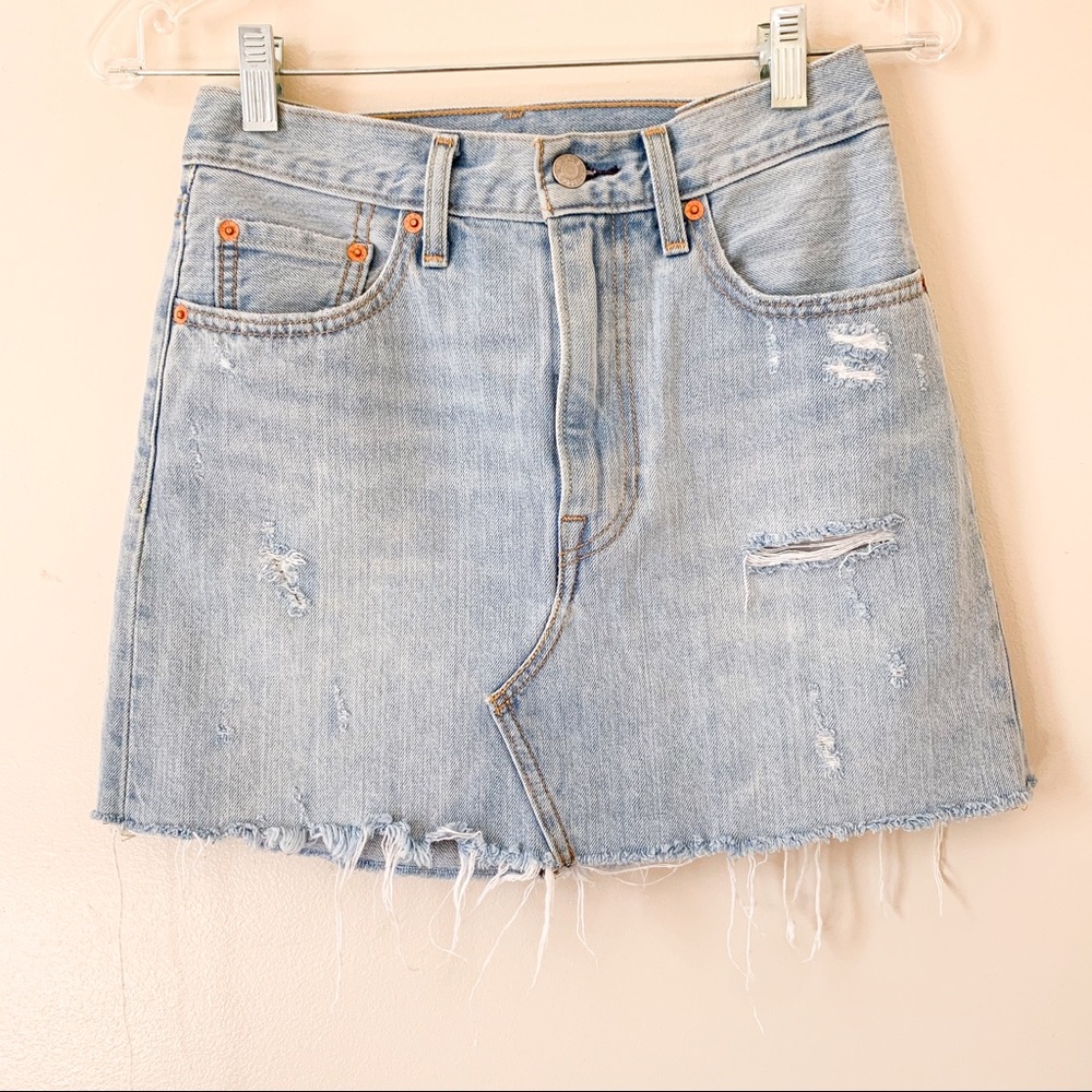 Levi’s Distressed Denim Light awash Denim Skirt